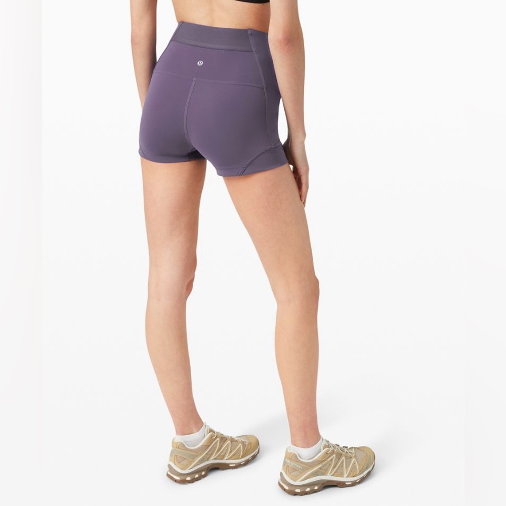 Like new lululemon Rogue Renegade HR Short 2.5" purple - Picture 4 of 7